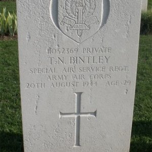 T. Bintley (grave)