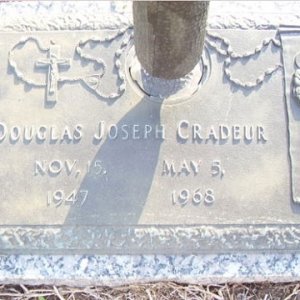 D. Cradeur (grave)