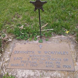 K.W. Worthley (Grave)