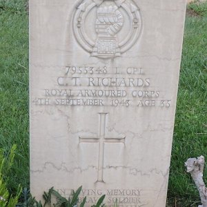 C. Richards (Grave)