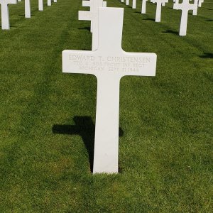 E. Christensen (Grave)