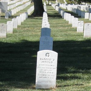H. Arnold (Grave)