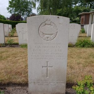 C. Holliman (Grave)