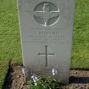 T. Bedford (Grave)