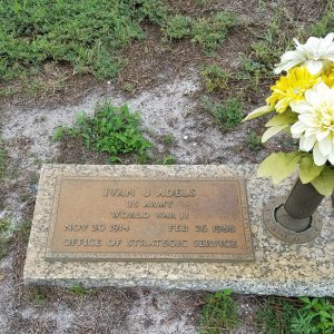 I. Adels (Grave)