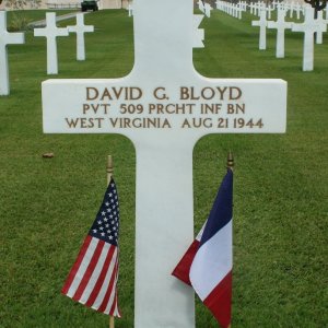 D. Bloyd (Grave)