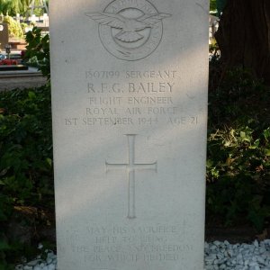 R. Bailey (Grave)