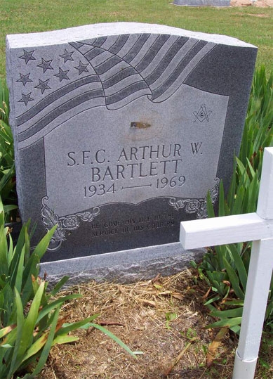 A. Bartlett (grave)