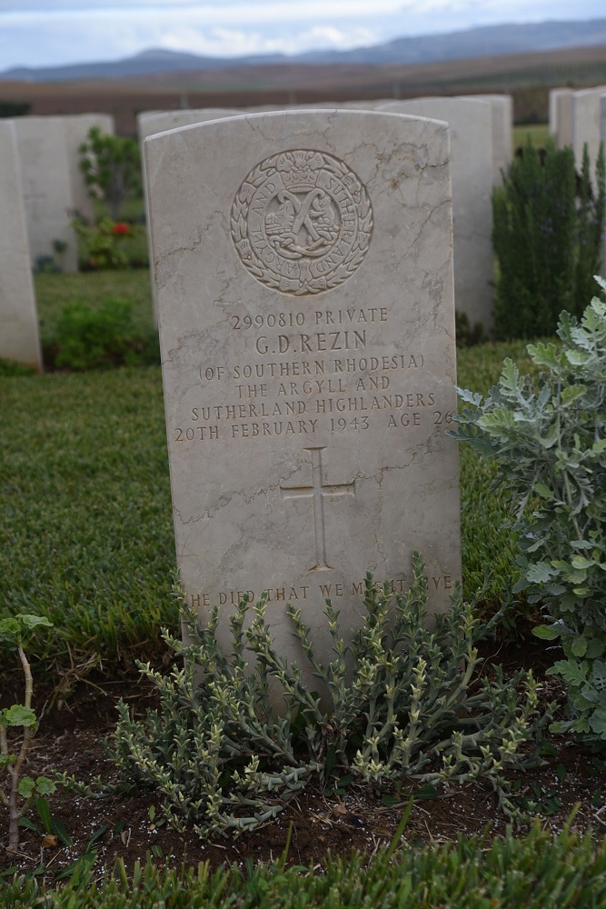 G. Rezin (Grave)