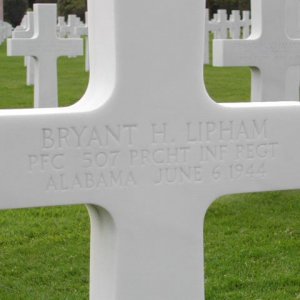 B. Lipham (grave)