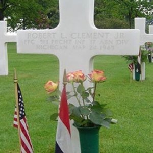 R. Clement (grave)