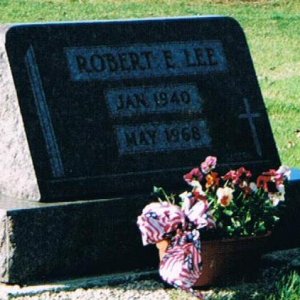 R. Lee (grave)
