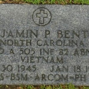 B. Benton (grave)