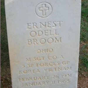 E. Broom (grave)