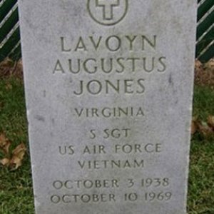 L. Jones (grave)