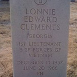 L. Clements (grave)