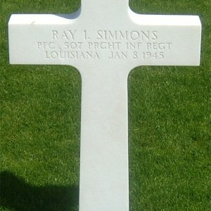 R. Simmons (grave)