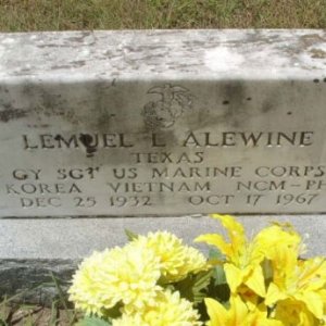 L. Alewine (grave)