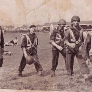 16 Para (TA) group 1950s