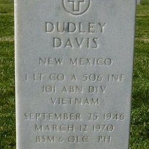 D. Davis (grave)