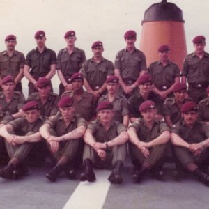 2 Para group 1982