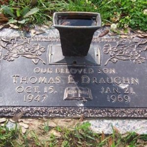 T. Draughn (grave)