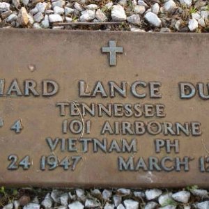 R. Dunlap (grave)