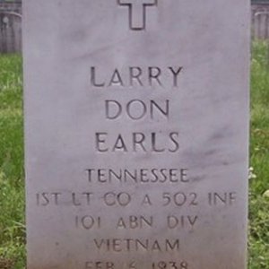 L. Earls (grave)