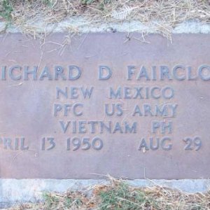 R. Faircloth (grave)