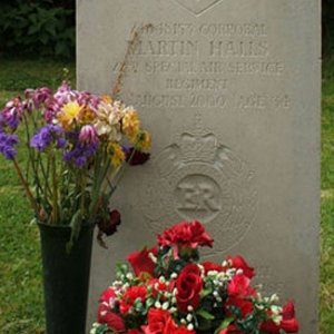 M. Halls (grave)