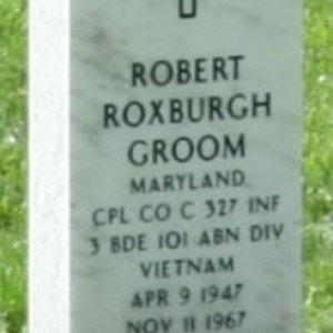 R. Groom (grave)
