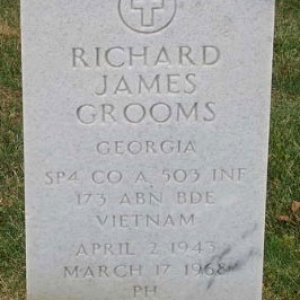 R. Grooms (grave)
