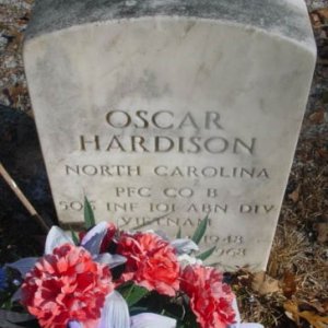 O. Hardison (grave)