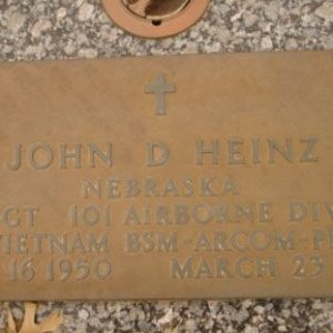 J. Heinz (grave)