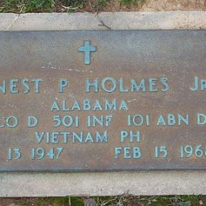 E. Holmes (grave)