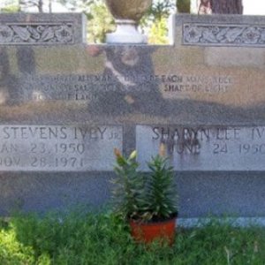 J. Ivey (grave)