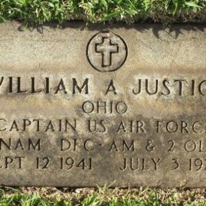 W. Justice (grave)
