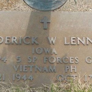 F. Lennon (grave)