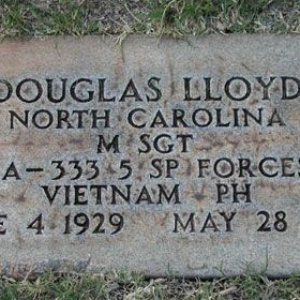 D. Lloyd (grave)