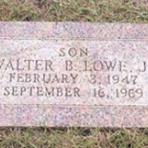 W. Lowe (grave)