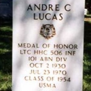 A. Lucas (grave)