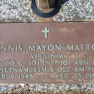 D. Mattox (grave)