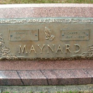 R. Maynard (grave)