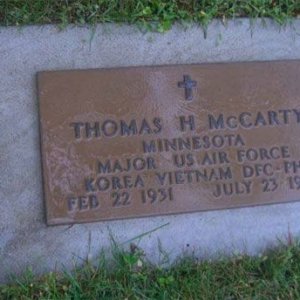 T. McCarty (grave)