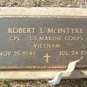 R. McIntyre (grave)