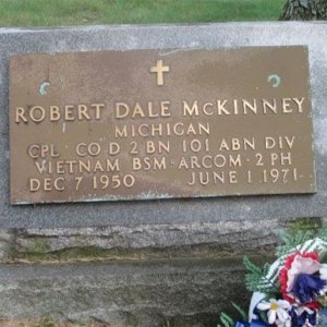 R. McKinney (grave)