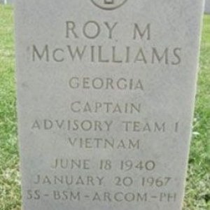 R. McWilliams (grave)