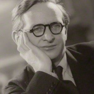 Lionel Hale