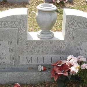 G. Mills (grave)