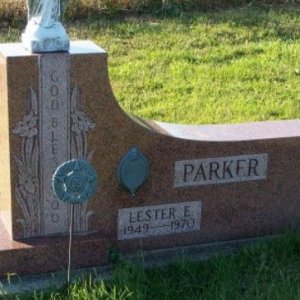 L. Parker (grave)